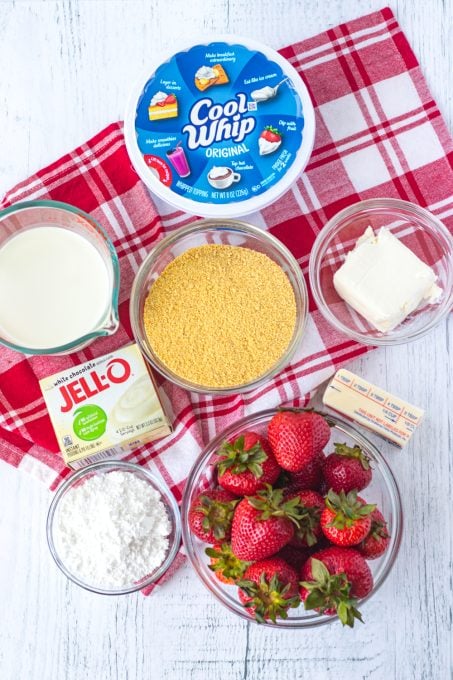 Ingredients for Strawberry Cheesecake Dream Bars