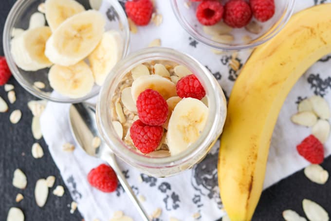 Almond Banana Overnight Oats