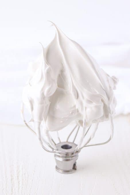Easy, fluffy and delicious Marshmallow Frosting.