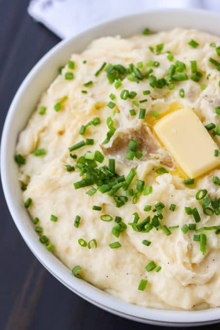 The BEST Cheesy Mashed Potatoes