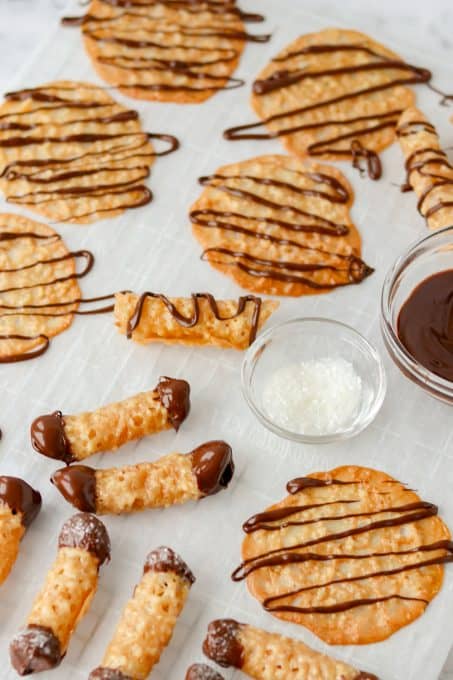 Cookies made with ground almonds and flour