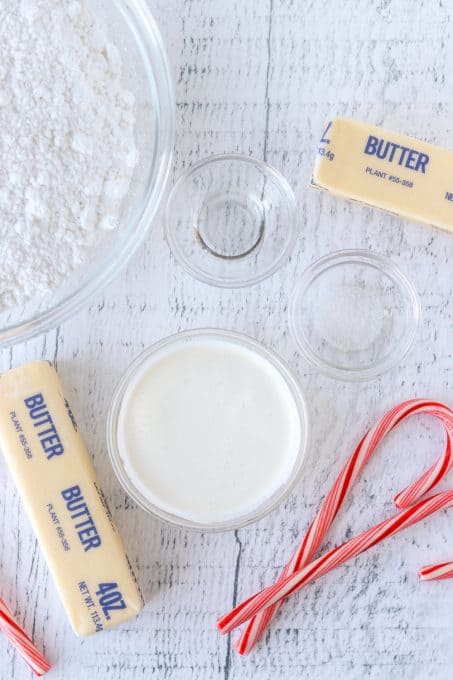 Ingredients for peppermint frosting.