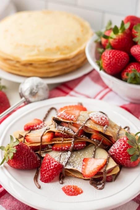 Nutella Crepes (With Strawberries!) - Chelsea's Messy Apron