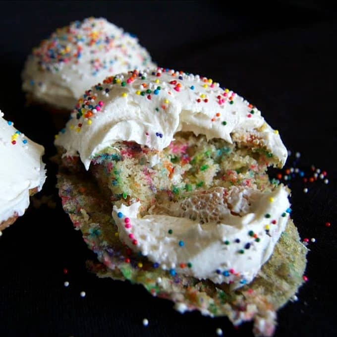 A vanilla Funfetti Cupcake.