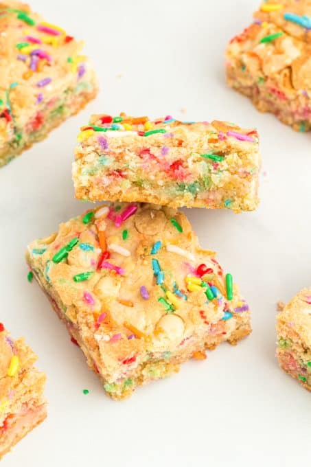 Funfetti Ooey Gooey Bars