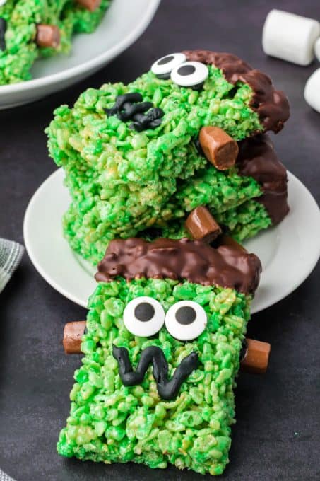 Green Rice Krispie Treats for Halloween