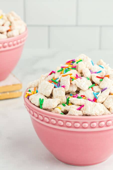 A bowl of easy funfetit snack mix.