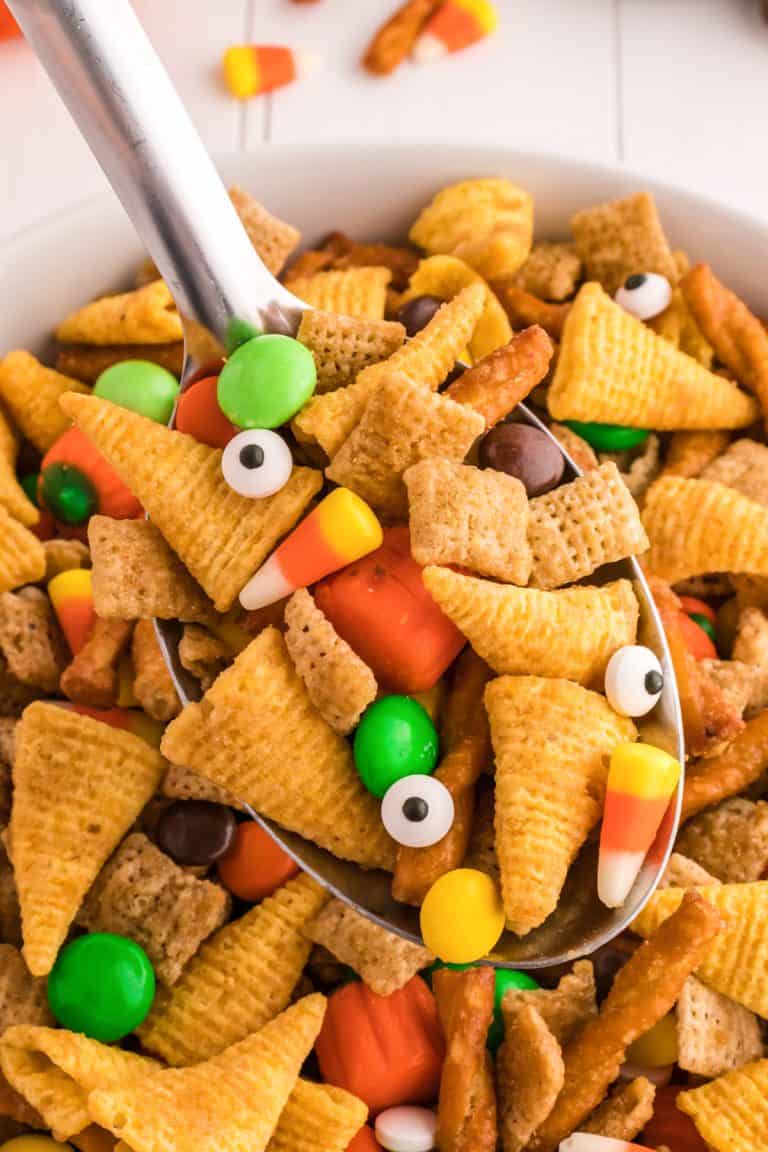 Easy Halloween Snack Mix {Chex Mix Recipe} 365 Days of Baking
