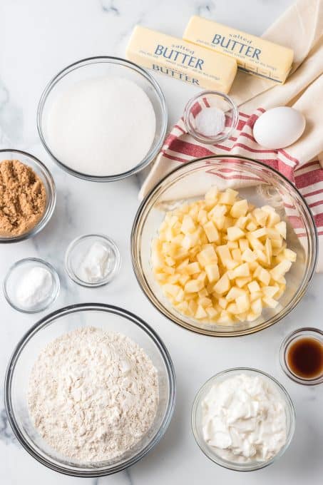 Ingredients for an Apple Crumb Cake.