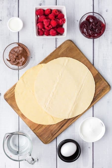 Ingredients for a star bread and Nutella dipping sauce.