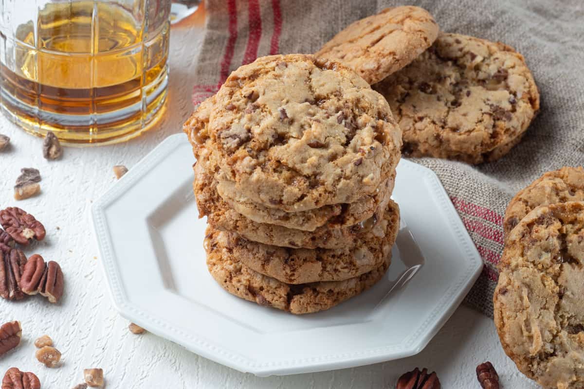 Bourbon cookies with toffee.