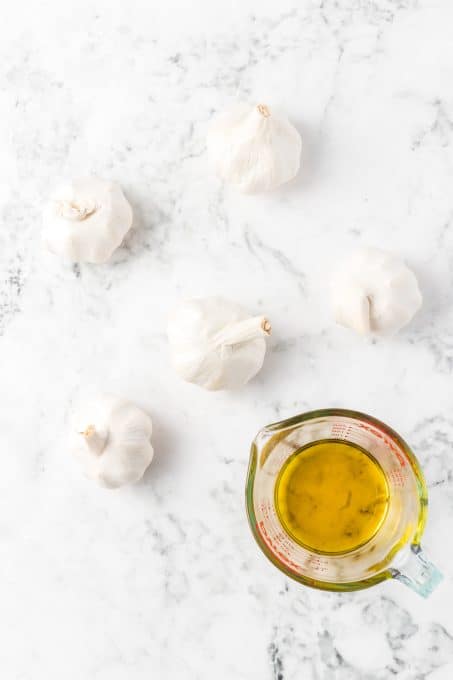 Ingredients needed to roast garlic.