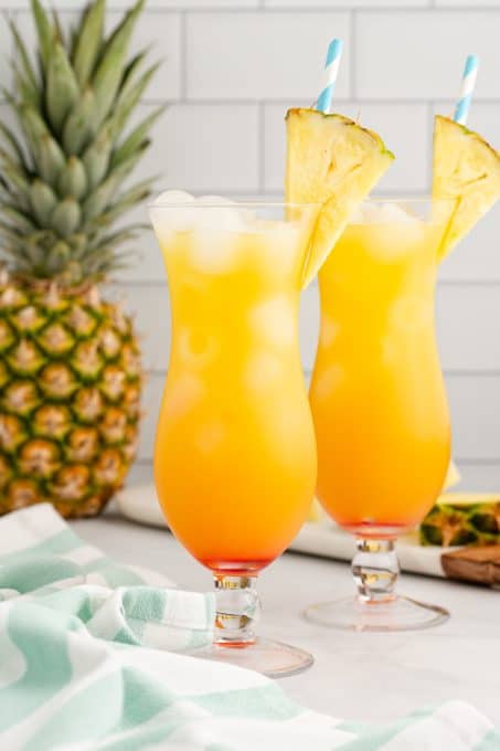 Bahama Mama cocktail