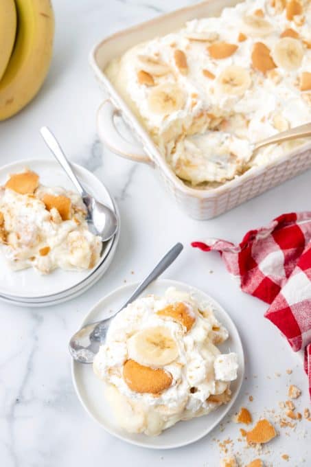 Plate of pudding made of bananas.