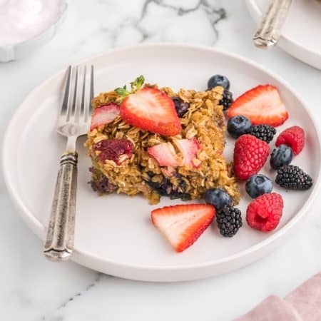 Baked Berry Oatmeal