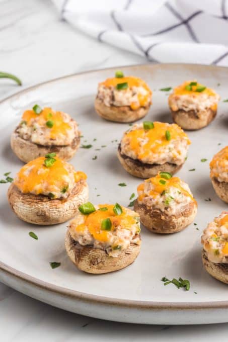 Easy jalapeno stuffed mushrooms.