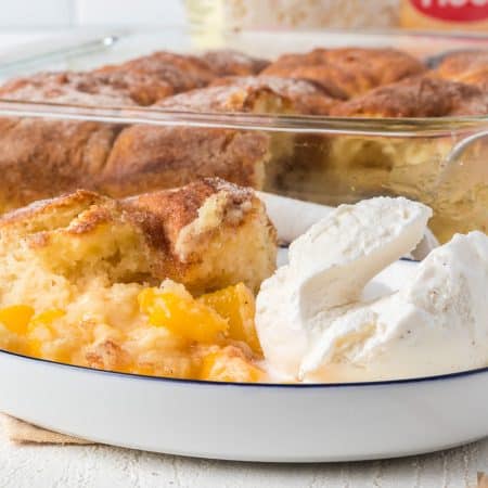 Easy Peach Cobbler Recipe