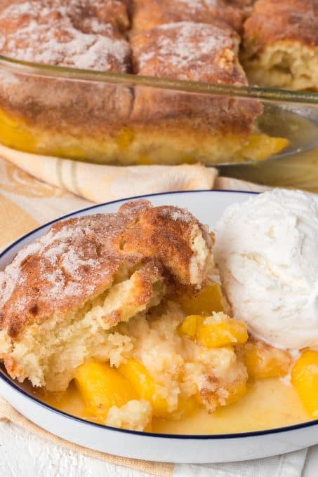 Easy Peach Cobbler Recipe