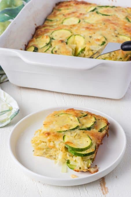 Easy side dish casserole made with cheese, zucchini and Bisquick.