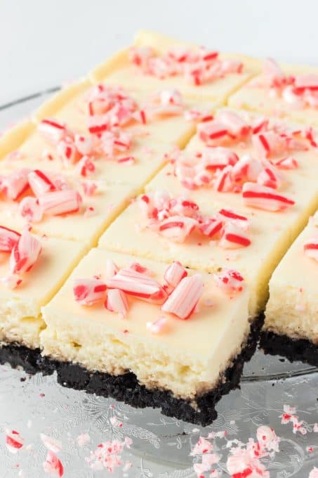 Cheesecake bars with peppermint.