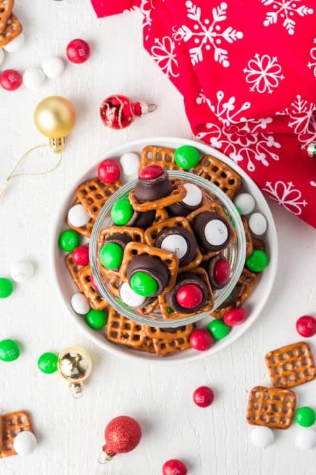 A colorful and easy Christmas snack, Pretzel Hugs.