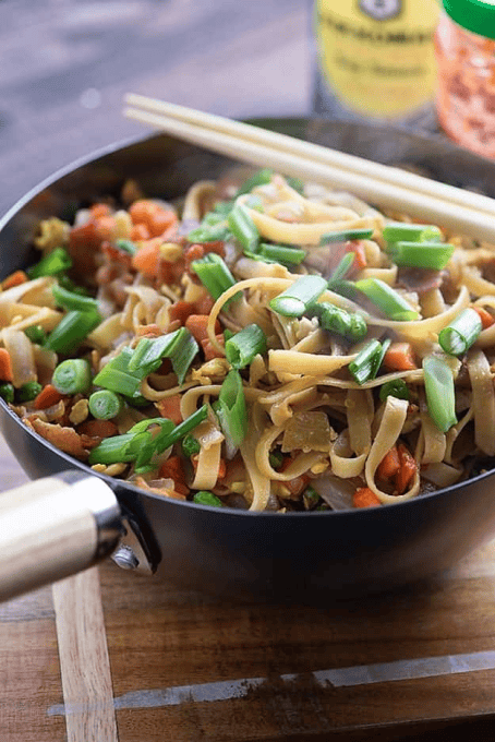 Bacon Lo Mein - Buns in My Oven | Easy Meal Plan Sunday {Week 60}