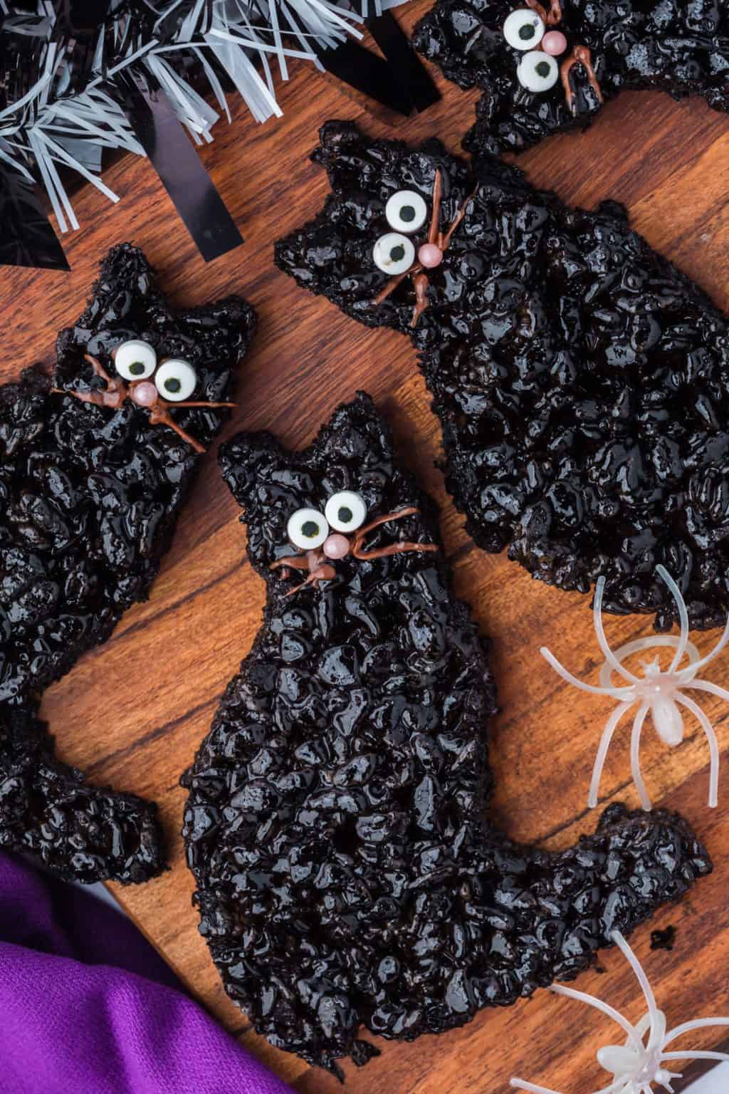 Halloween Black Cats: Festive Rice Krispie Treats | 365 Days of Baking ...