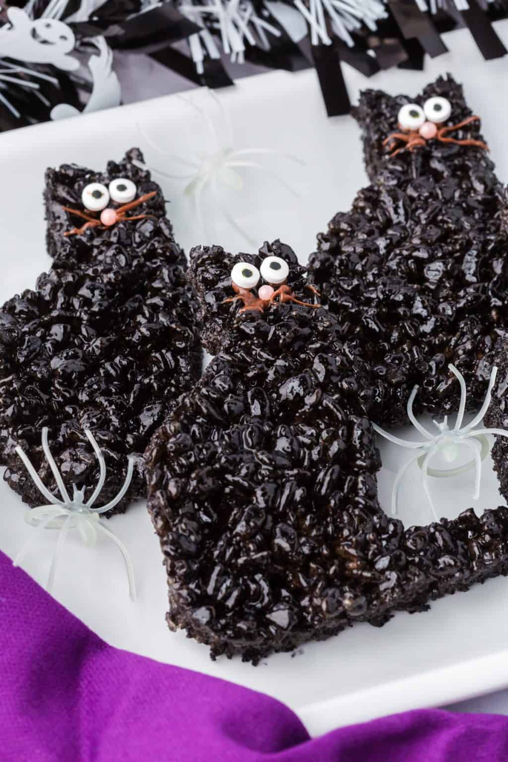 Halloween Black Cats: Festive Rice Krispie Treats | 365 Days of Baking ...