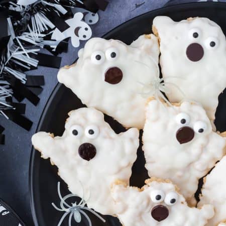 Halloween Ghosts Rice Krispie Treats.