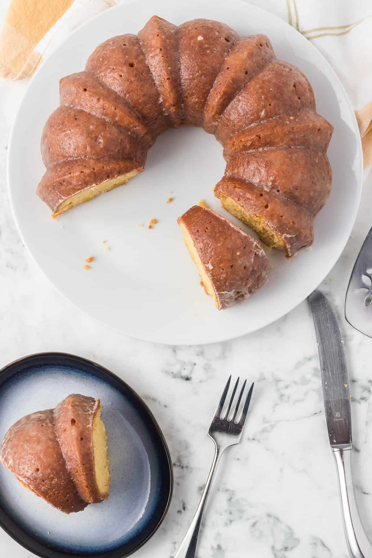 A rum glazed cake.