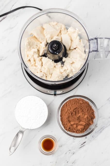 Ingredients to make chocolate pudding with tofu.